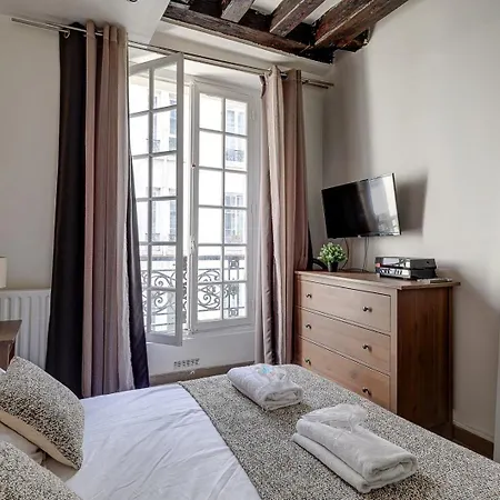 573 Pimprenelle - Superbe * Paris